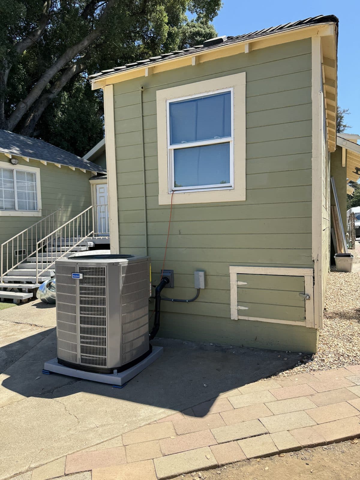 AC condenser at a Sacramento house exterior